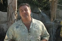 热带游泳池和幻灯片